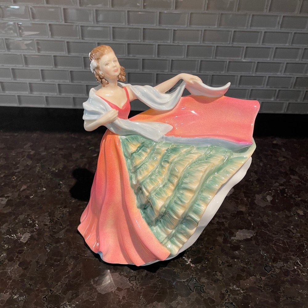 Royal Doulton decorative figurine
